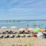 Mirella Умаг