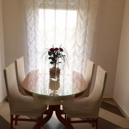 Apartment Mirella *