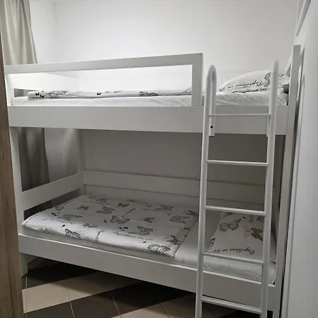 Mirella Apartman